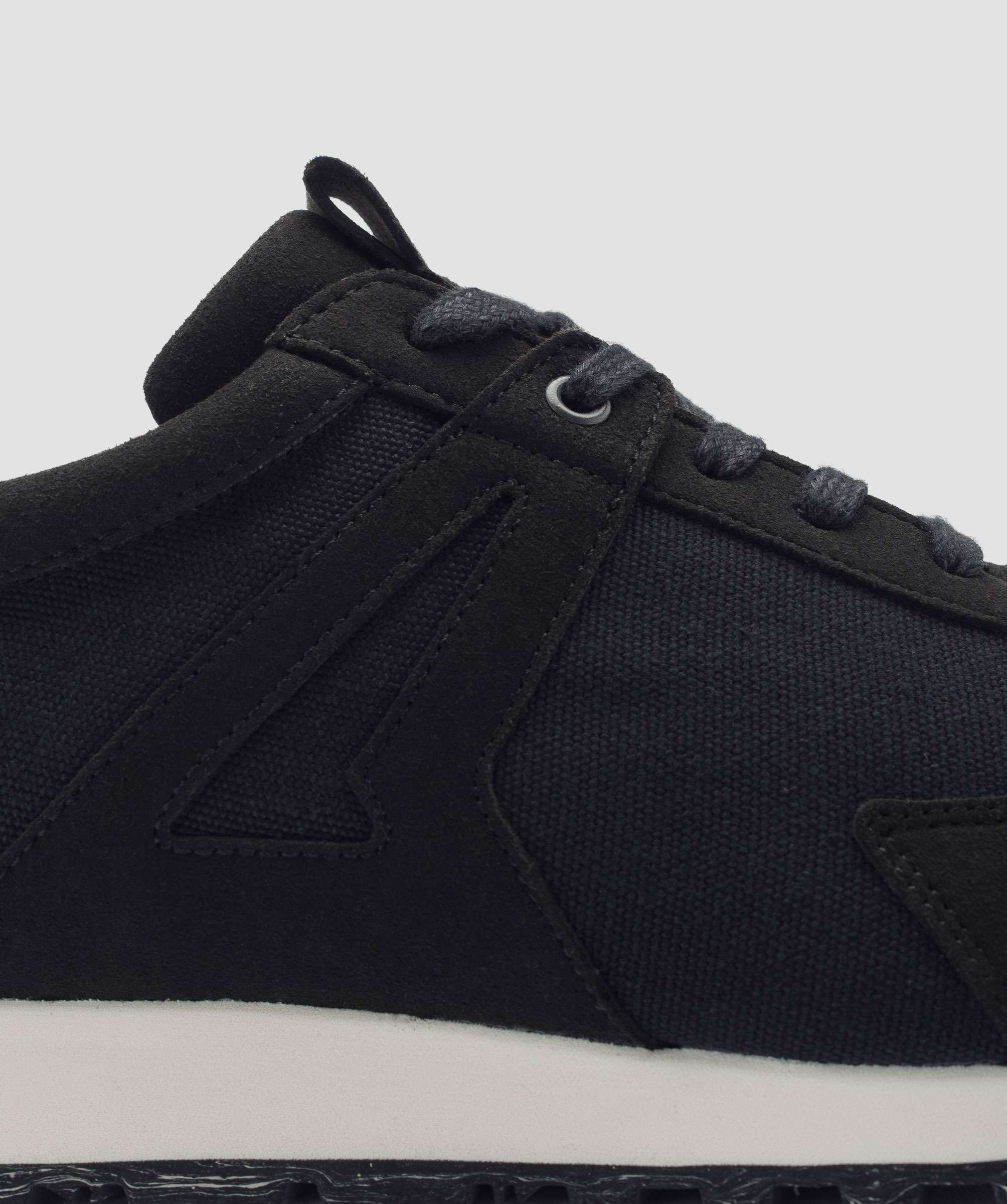 Low Seed Runner Vegan Sneakers Black Size 37, 41