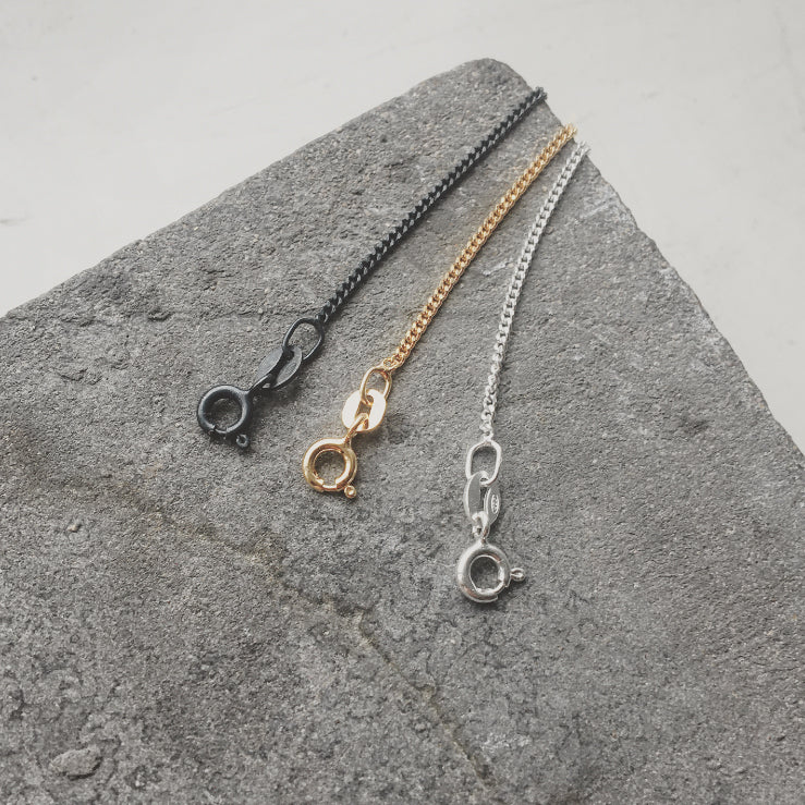 Enchain Thin Chain Silver / Black Ox / Gold Plated