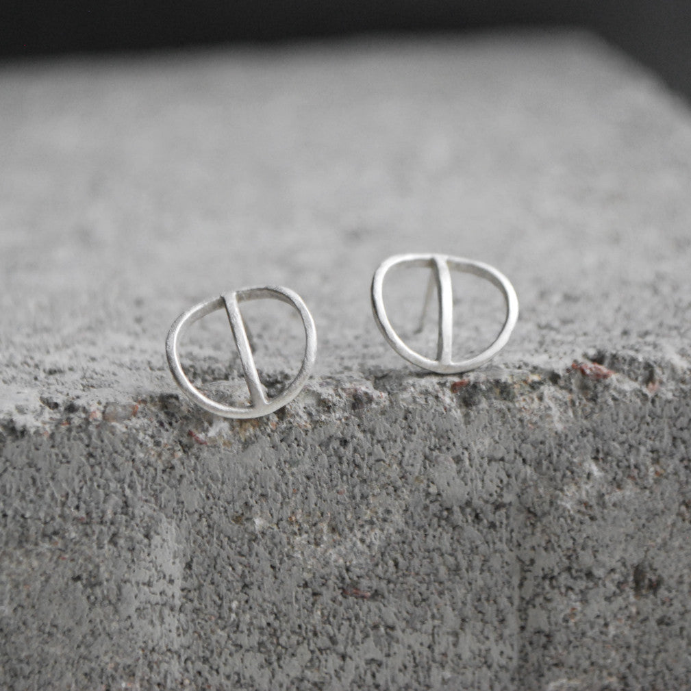 Tyyni Hoop Dangle Earring Silver Or Bronze